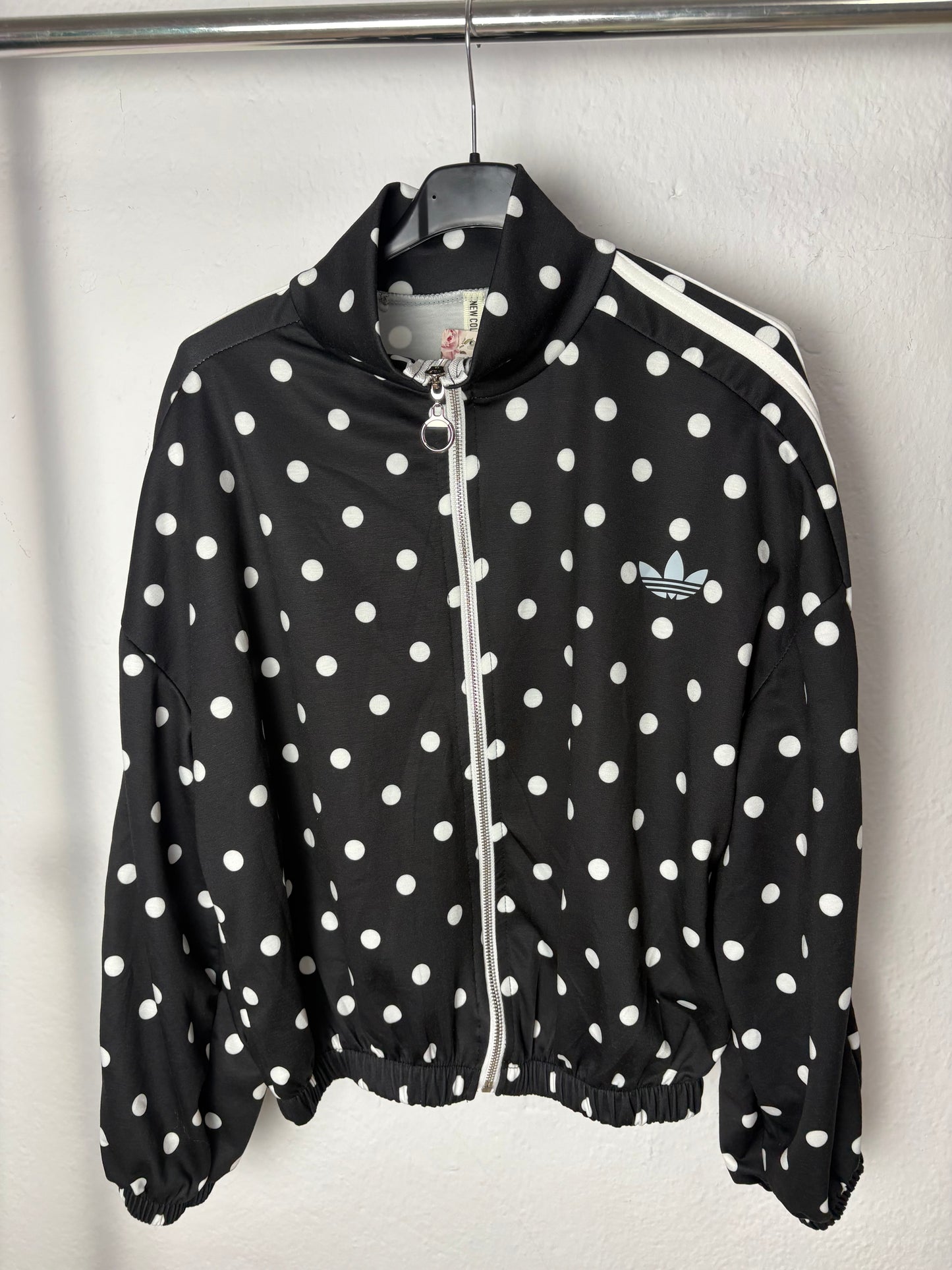 Chaqueta AD lunares negra
