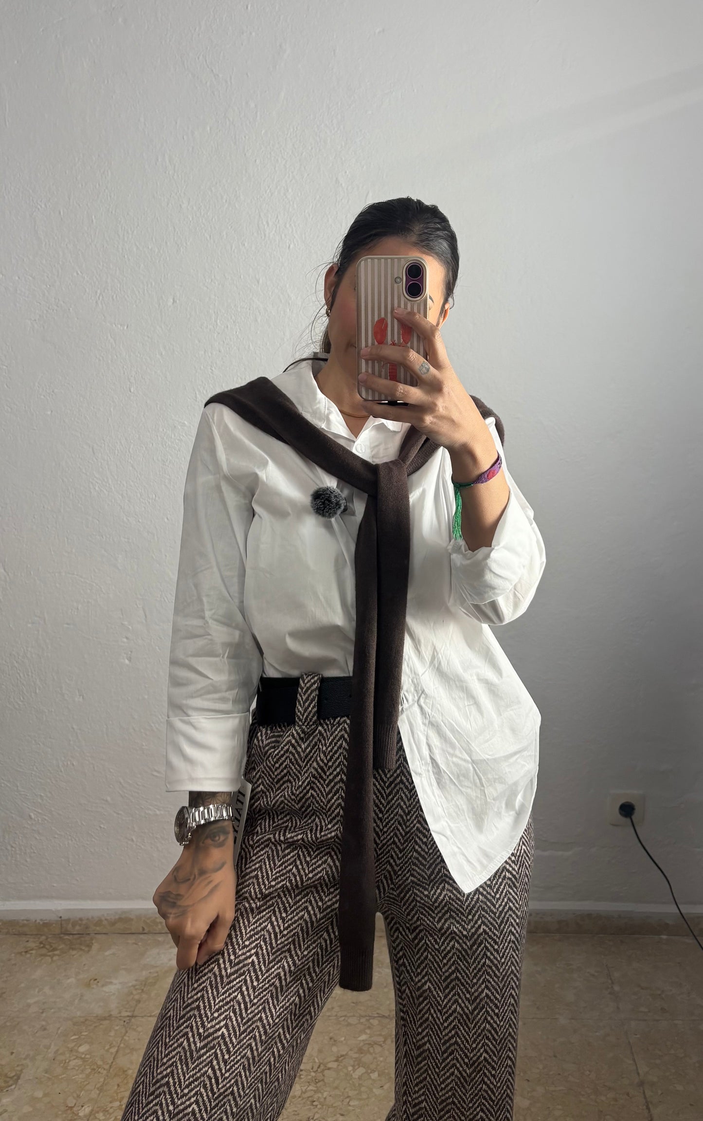 Camisa con pañuelo