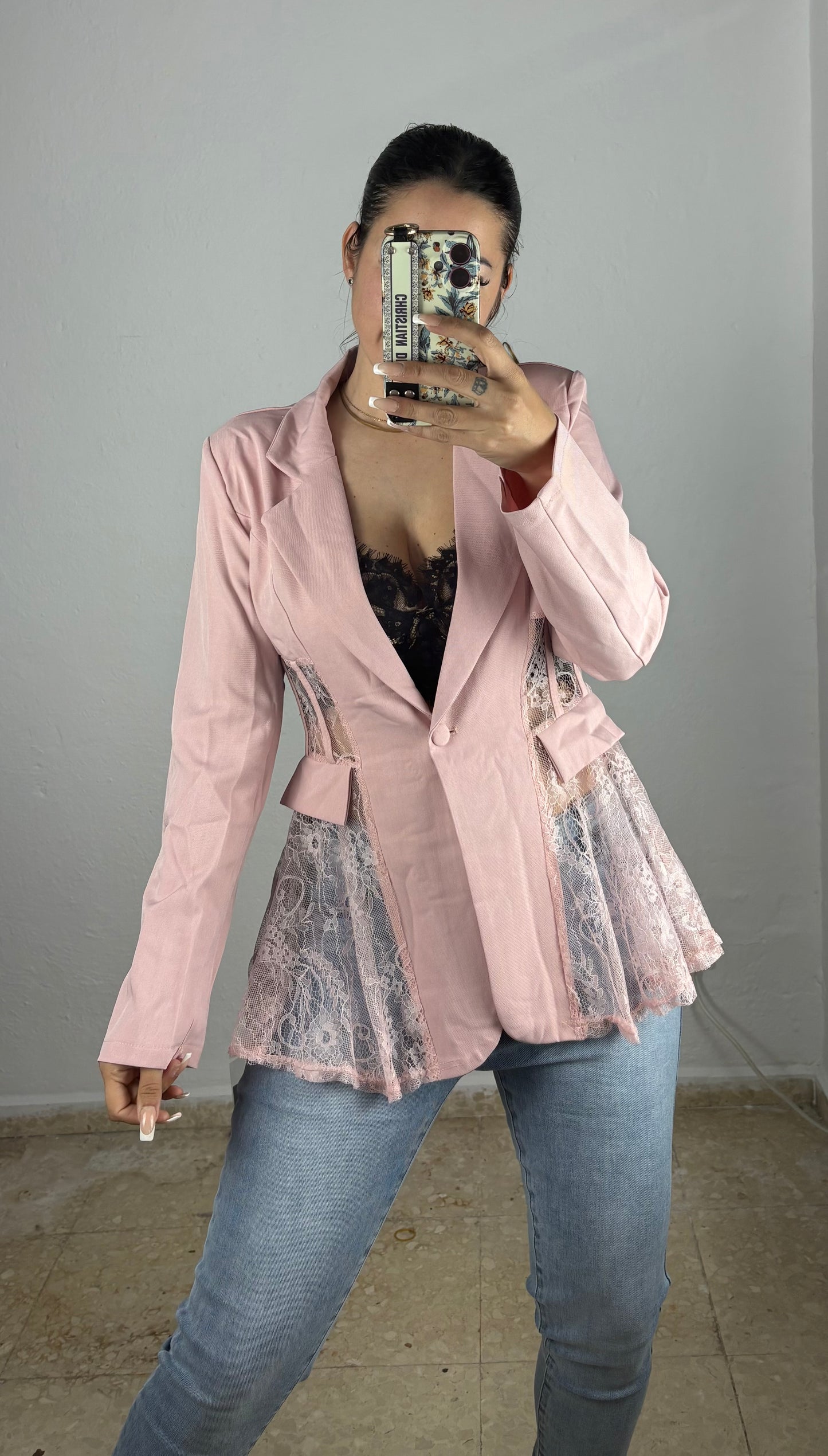 Blazer encaje rosa