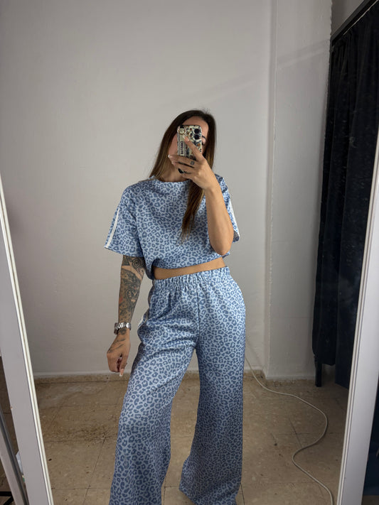 Conjunto ad manga corta celeste