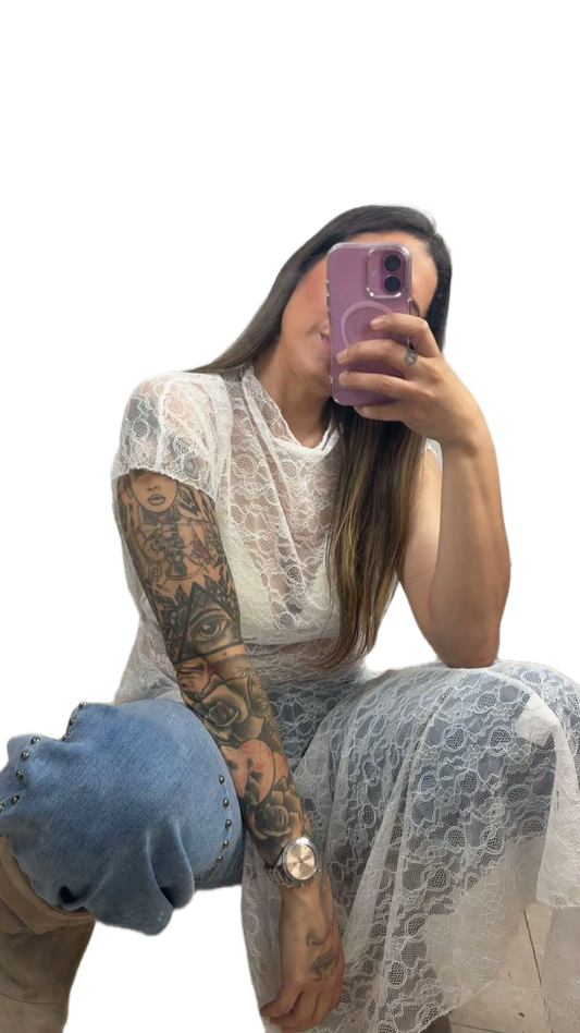 Camiseta encaje asimétrica