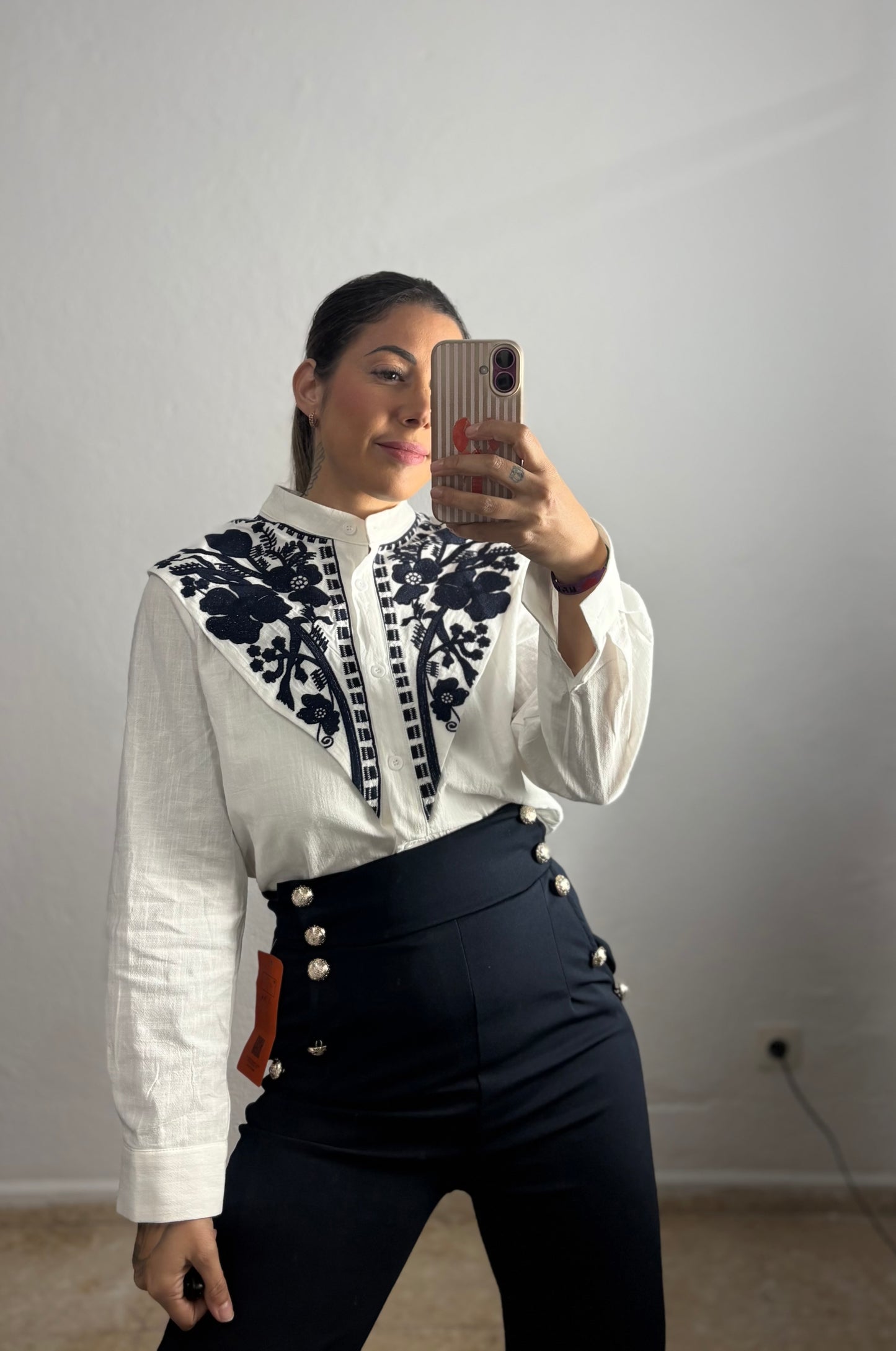 Camisa castellana blanca /marino