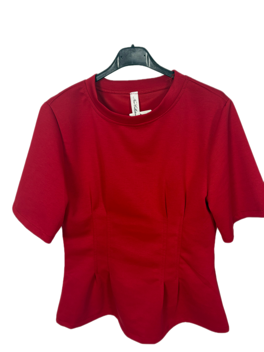 Camiseta Zara capa de aire roja