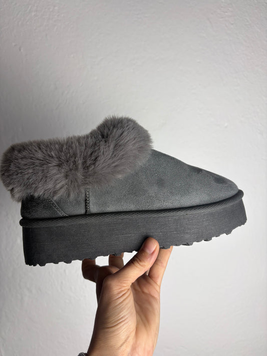 Botín pelito gris