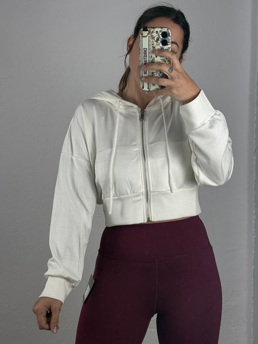 Chaqueta crop blanca