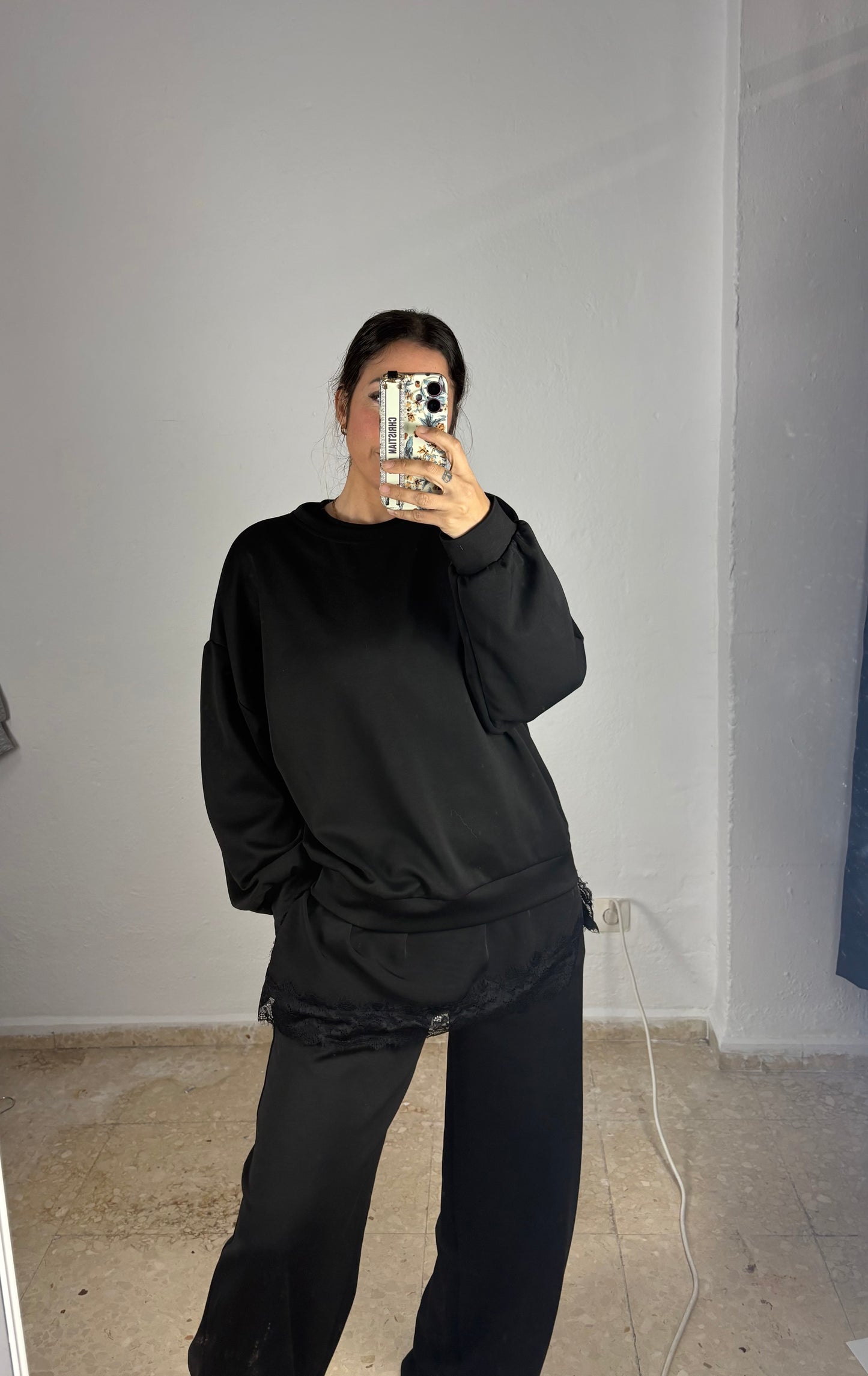 Chandals viral encaje negro