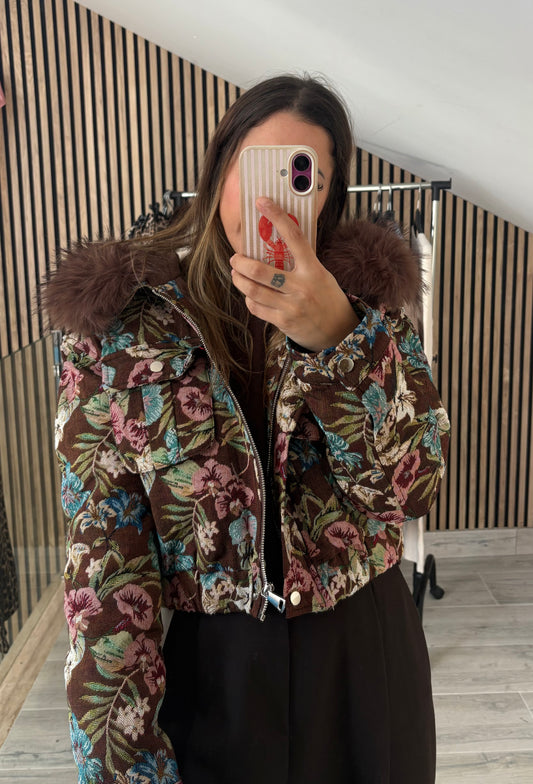 Chaqueta bordada
