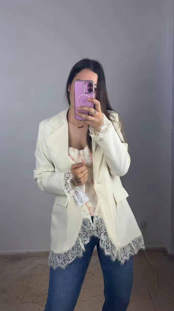 Blazer queen encajes