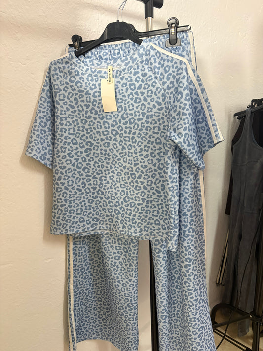 Conjunto ad manga corta celeste