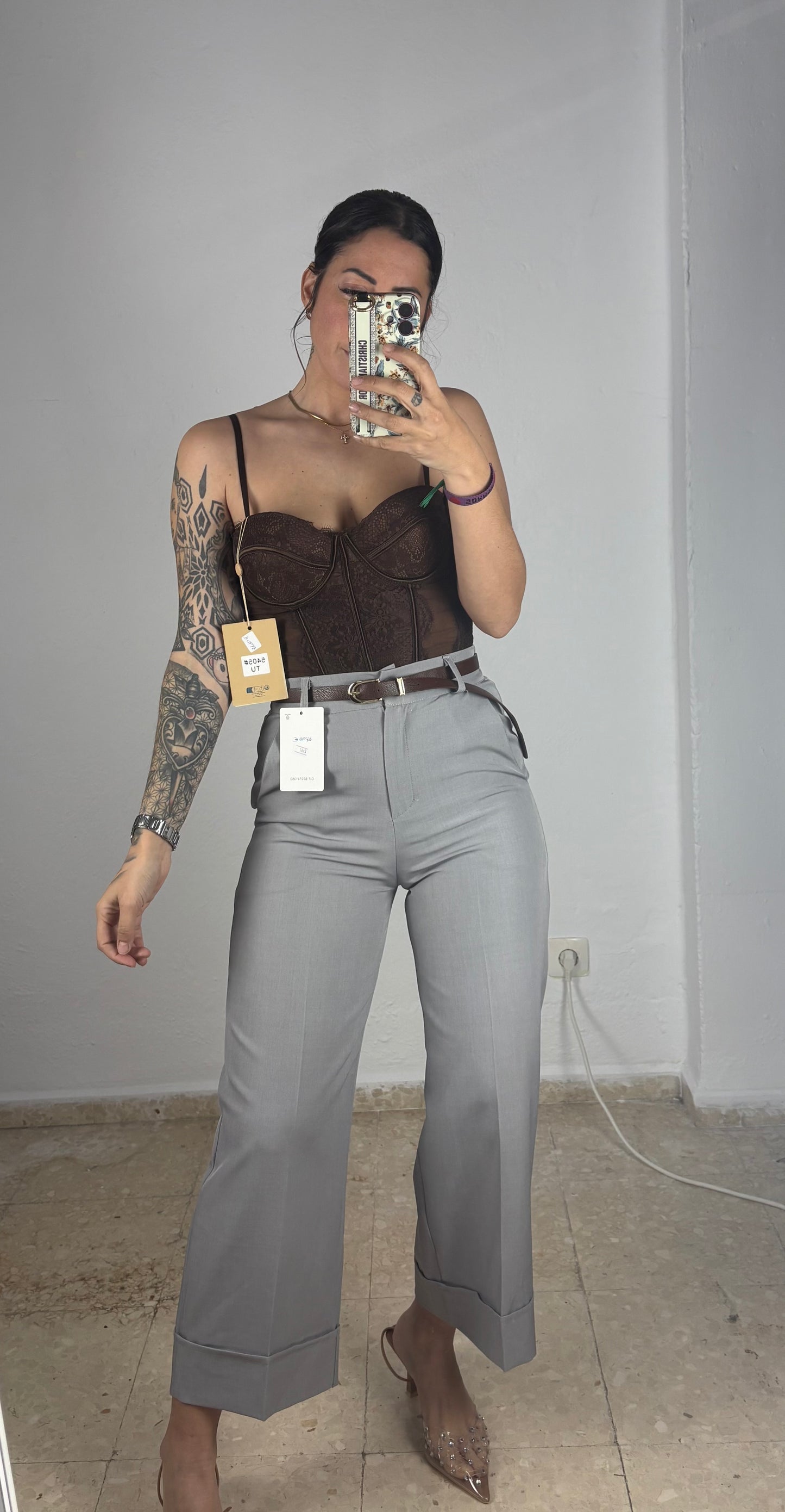 Pantalón pinzas flared