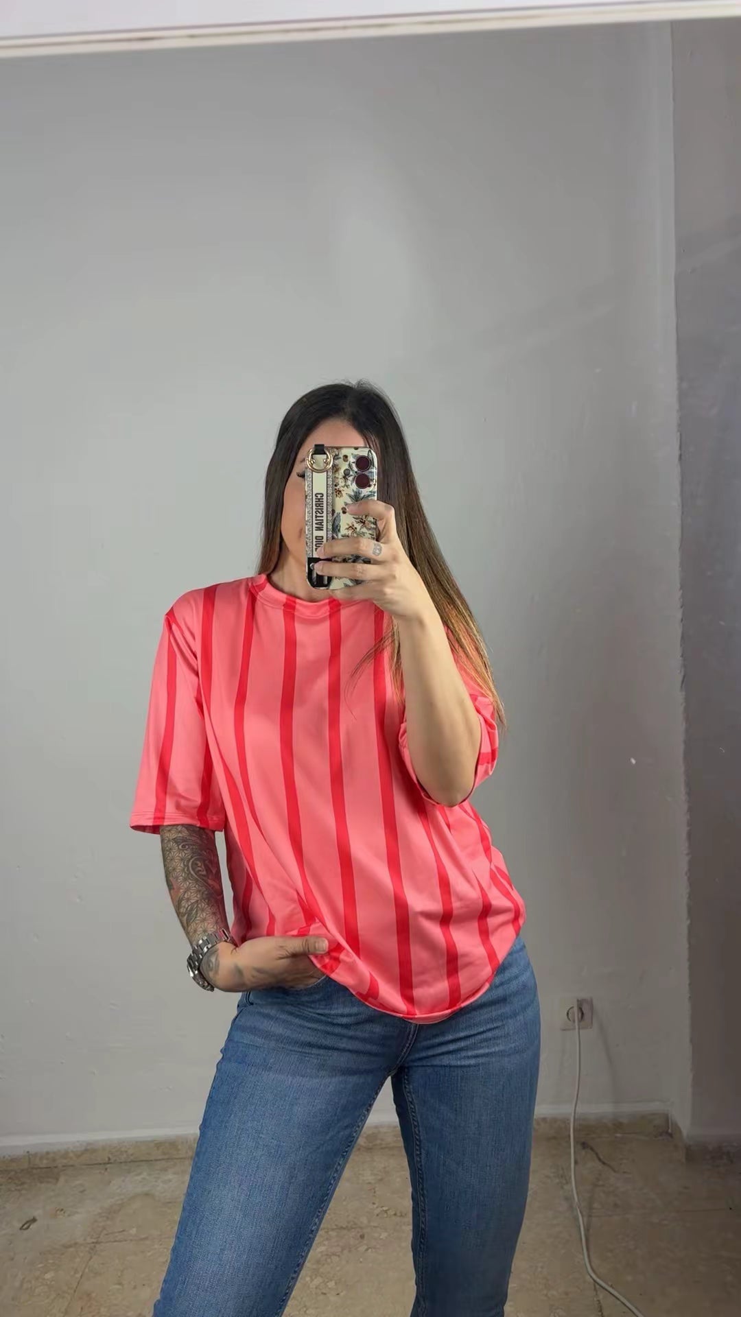 Cam. Rayas flúor roja